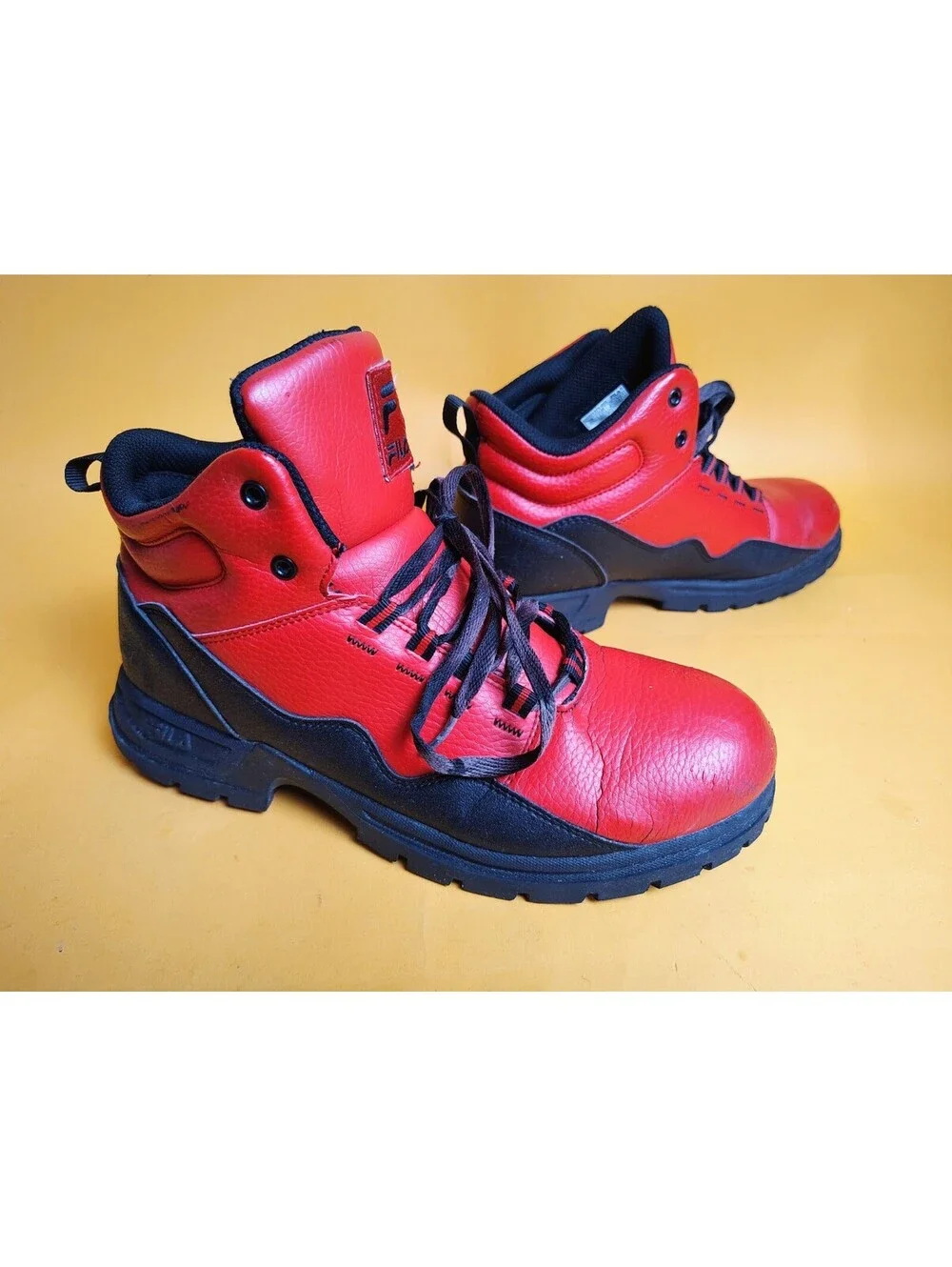 Fila Derail Mid Hiking Boots Red Black 1HM01375-603 Trail Men's Size 9.5 Used